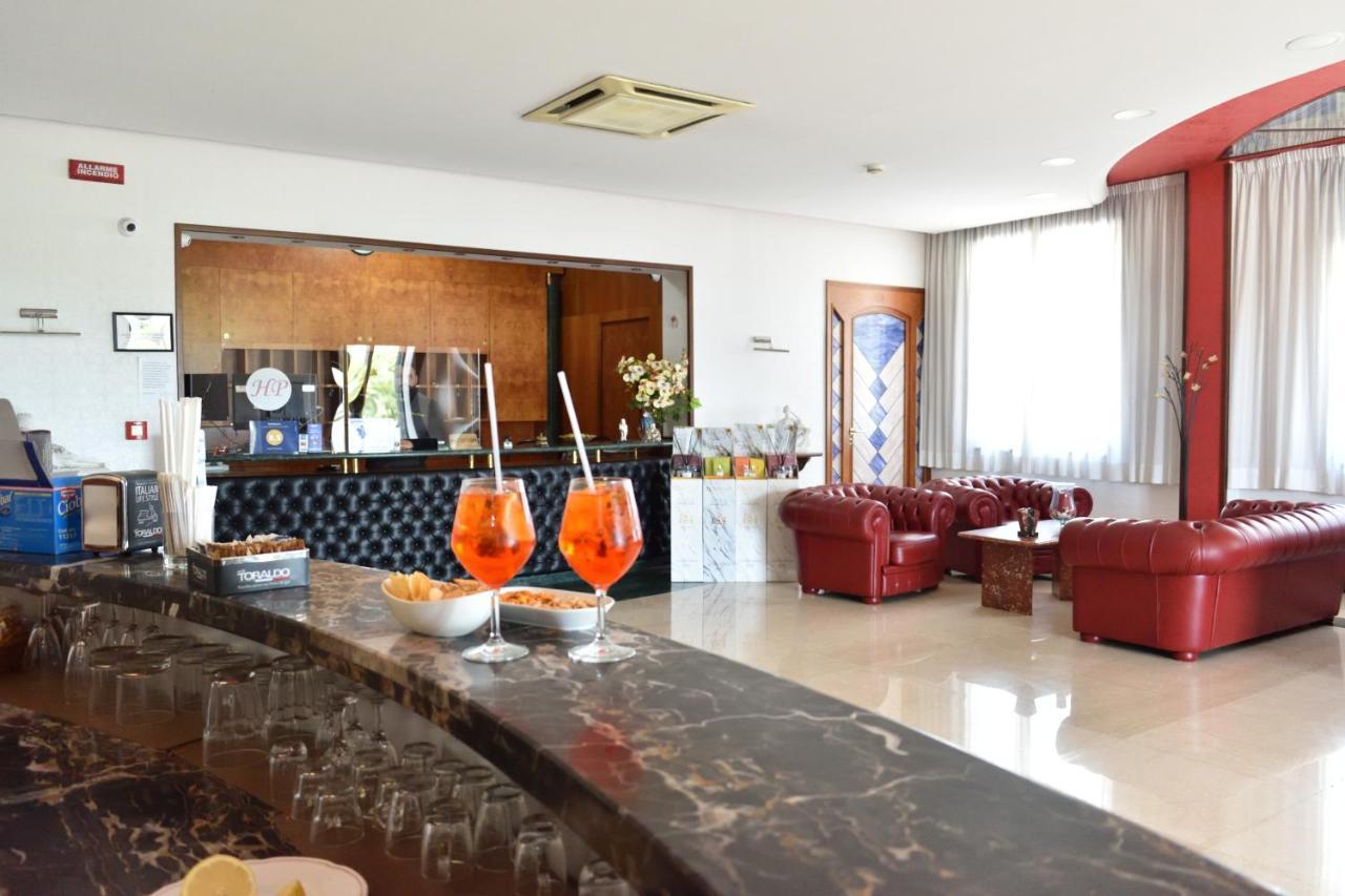 Hotel Paradiso Lago Patria Esterno foto